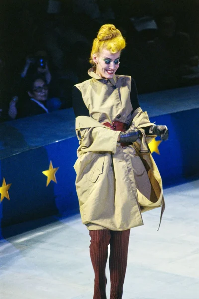 Look 69